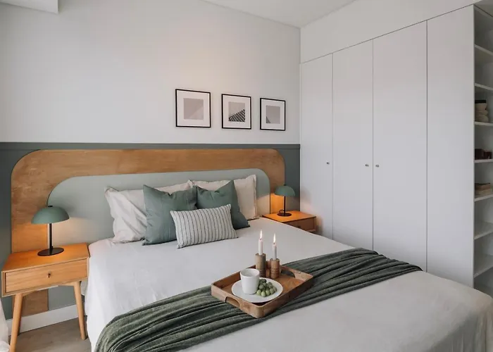 Monserrate - 2 Bedrooms In Parque Nacoes * Lisboa