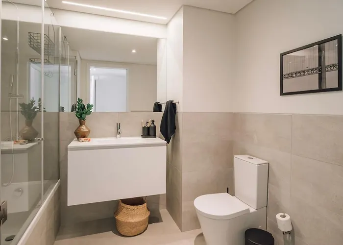 Monserrate - 2 Bedrooms In Parque Nacoes *