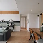 Monserrate - 2 Bedrooms In Parque Nacoes Apartment
