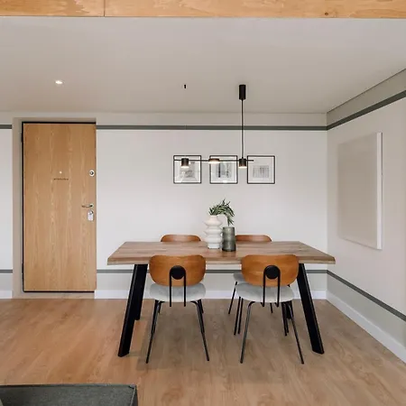 Monserrate - 2 Bedrooms In Parque Nacoes * Lisboa